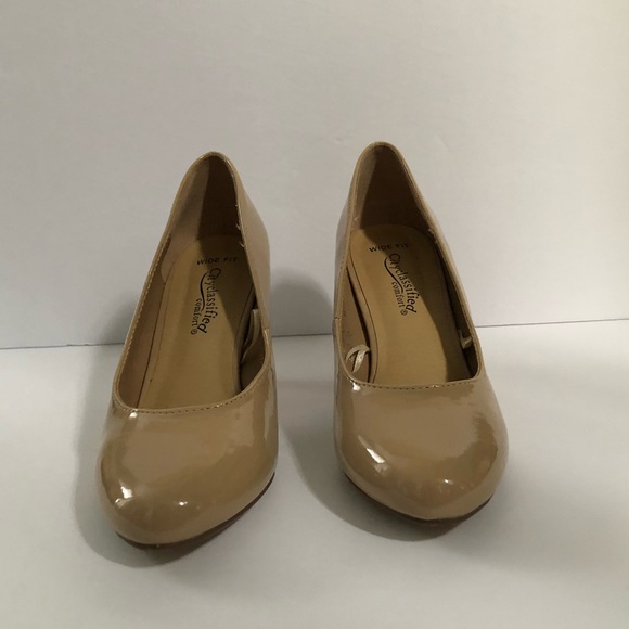 💛Ardene Nude Glossy Heels - Picture 4 of 4